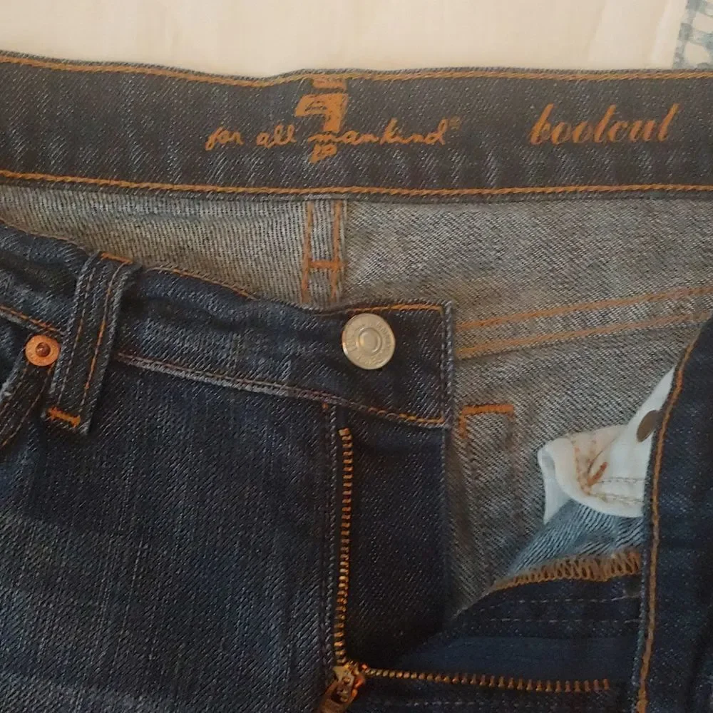 7 For All Mankind Women's Bootcut Dark Wash Jeans Size 28 - Picture 6 of 8